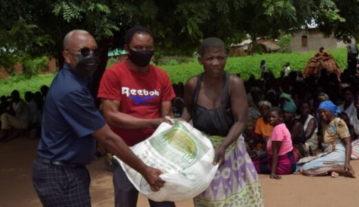 Press Cane aids Chikwawa flood victims with food items