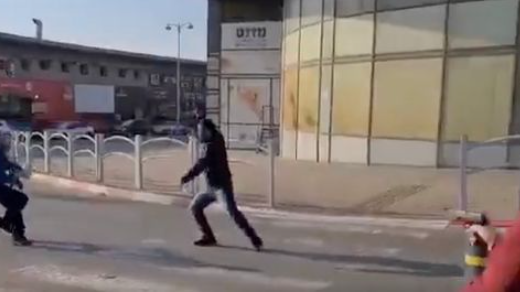 CHAOS| Knifeman ‘Kills Four in Terror Attack’ Before Passerby Shoots Him Dead