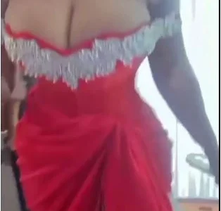 See Style Of Dress Ghanaian Lady Wore To A Wedding Yesterday That Got People Talking