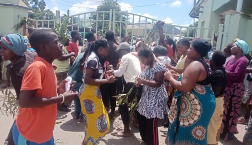 Angry villagers seal ESCOM offices at Makata in Blantyre (See Photos)