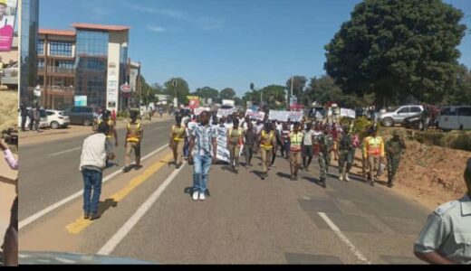 Anti-Chizuma Protesters Off to Seal ACB Offices