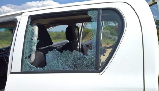 ANTHU AMAFIKA POTOPA: Minister’s Convoy Stoned in Rumphi