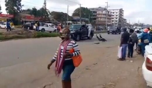 Chakwera’s bodyguard fall off from speeding vehicle (Watch video)