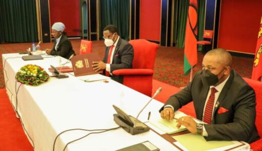 Chakwera in an emergency meeting with Ministers…Veep Chilima in Attendance  