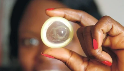 Mzansi Is In Shock After Hearing That Zimbabwean S3x Workers Are Using Bread Packets As Condom