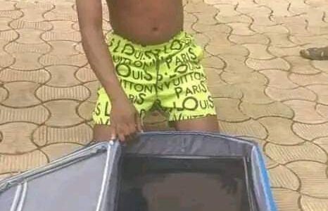 Guest caught leaving with hotel’s Plasma TV inside his box