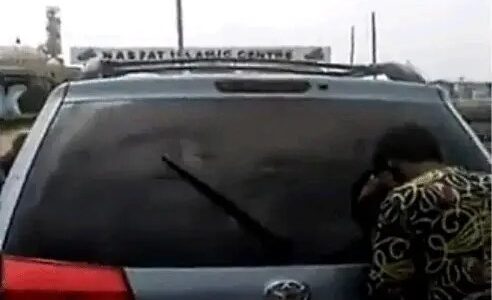 Bizarre As Couple Die Mysteriously Inside Car While Having S3x