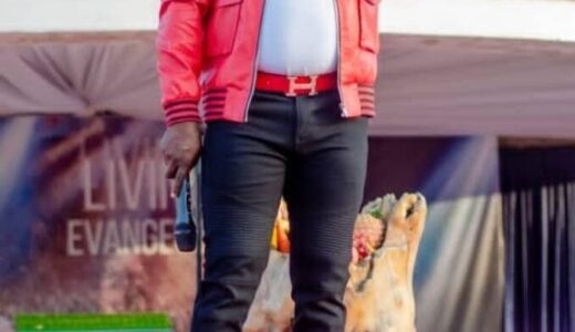 Prophet Dr David Mbewe Prays for Malawi’s healing and unity…Tells Tonse Govt to intervene on mass protests