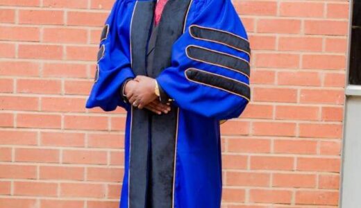 UK UNIVERSITY GIVES SOUTH AFRICA BASED MALAWIAN PASTOR HONORARY PHD
