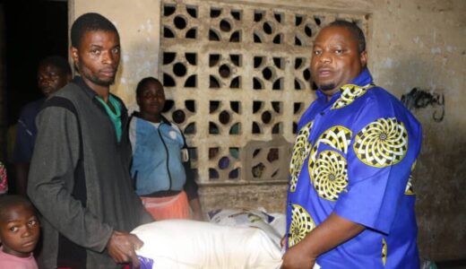 Opposition Leader Nankhumwa hails Zambia, Tanzania for Cyclone aid… donates to flood victims in MJ