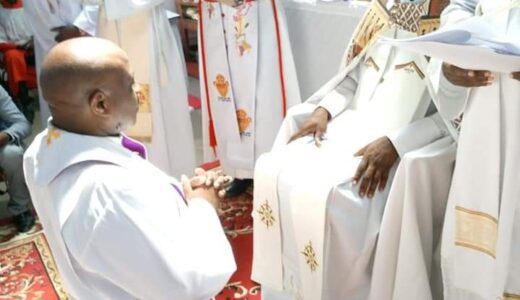 Anglican Church Restores Excommunicated Priests