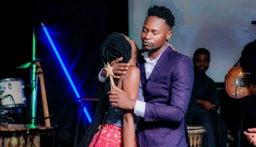 MADZI SAYIWALA KHWAWA: Keturah invites ex-manager Pemphero Mphande at Amaryllis Hotel
