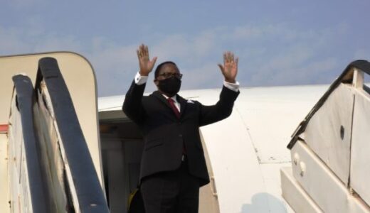 Chakwera akwera ndege yaulele