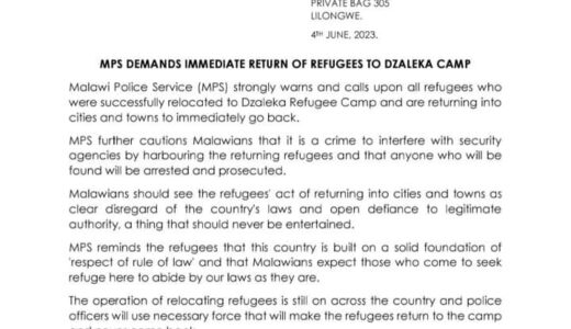 Law enforcers fire warning shots at refugees who are returning to the streets