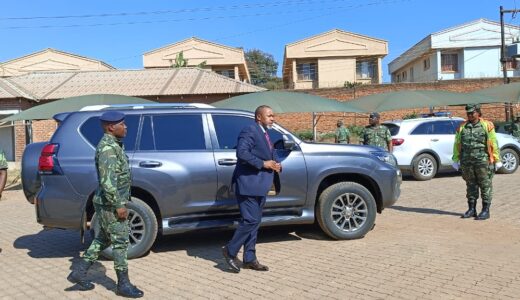 Chilima arrives at the court (see photos)