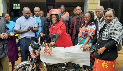 Mwanza West MP Joy Chitsulo inaugurates Kalanga clinic, donates motorbike