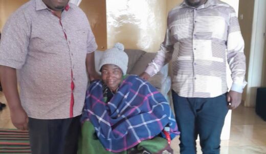 Nankhumwa visits former Minister Grace Obama Chiumia, Professor Peter Mwanza