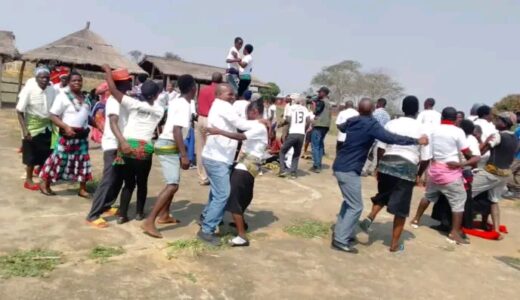 NOOPHIYA!: Mulhako turns to God