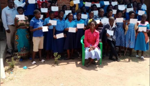 Headteacher awards PSLCE exams best performers at Mbidi Primary School in Zomba