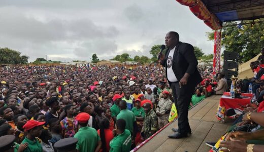 KAMBUWA K10M FOOTBALL BONANZA: Bulldozer Chimwendo hails    Chakwera