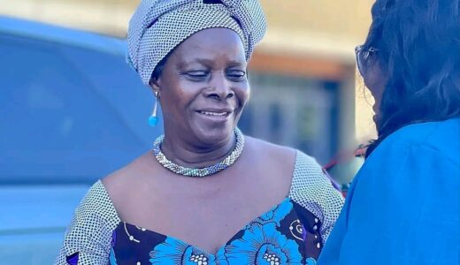 Ex-Zambia First lady Esther Lungu arrives at Home Affairs Office (see photos)