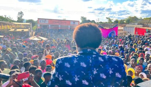 Prophet Mbewe donates to Nselema Moslems…says Chakwera’s Tonse Alliance era nearing end