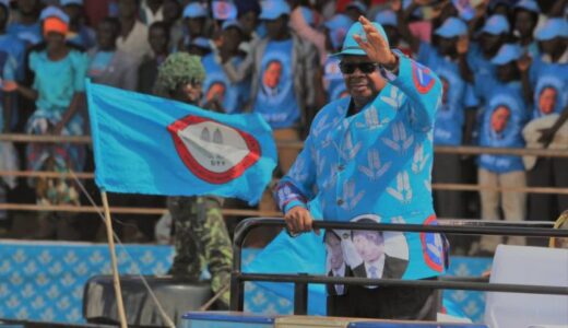 Mutharika calls for unity of purpose: “Let’s join hands to make Malawi better again”