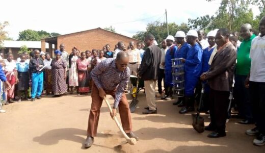Stop electing empty-pocketed leaders – Mark Katsonga